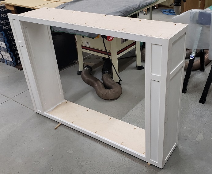 Assembled module for shaker style built in bookshelf