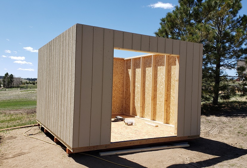 Shed walls installed on a platform without roof