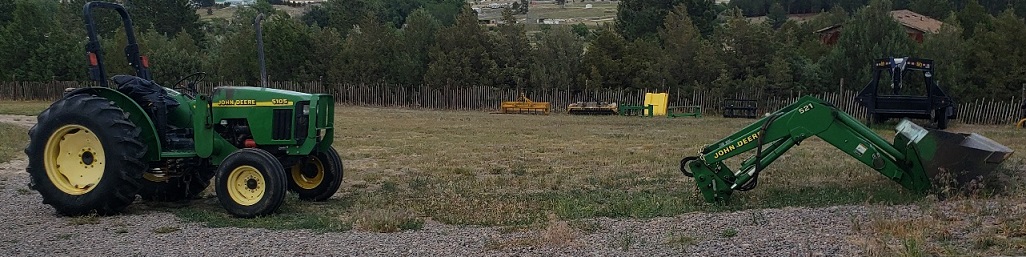 John Deere 521 loader removed from a 5105 tractor